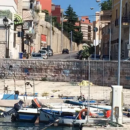 بيت ضيافة Al Porto *