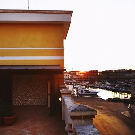 Al Porto Affittacamere Bisceglie
