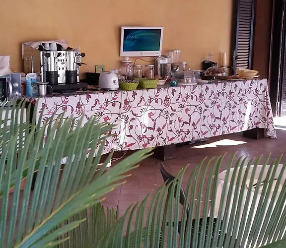 Al Porto בית הארחה *